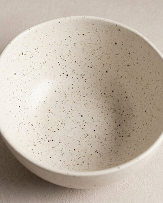 Caelum Stoneware Bowl 15cm – close-up of the glaze – Egg Back Home