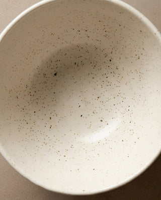 Caelum Stoneware Dinnerware 16 Pieces – close-up of the glaze – Egg Back Home