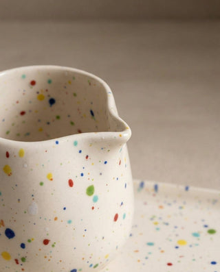 New Party Milk Jug Ceramic Pourer for Serving Cream and Milk White — macro 2