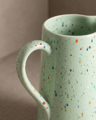 New Party Pitcher 1.5L Green — macro 1