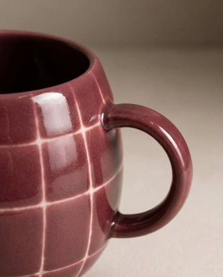 Pool Stoneware Mug 250ml Burgandy — macro 1